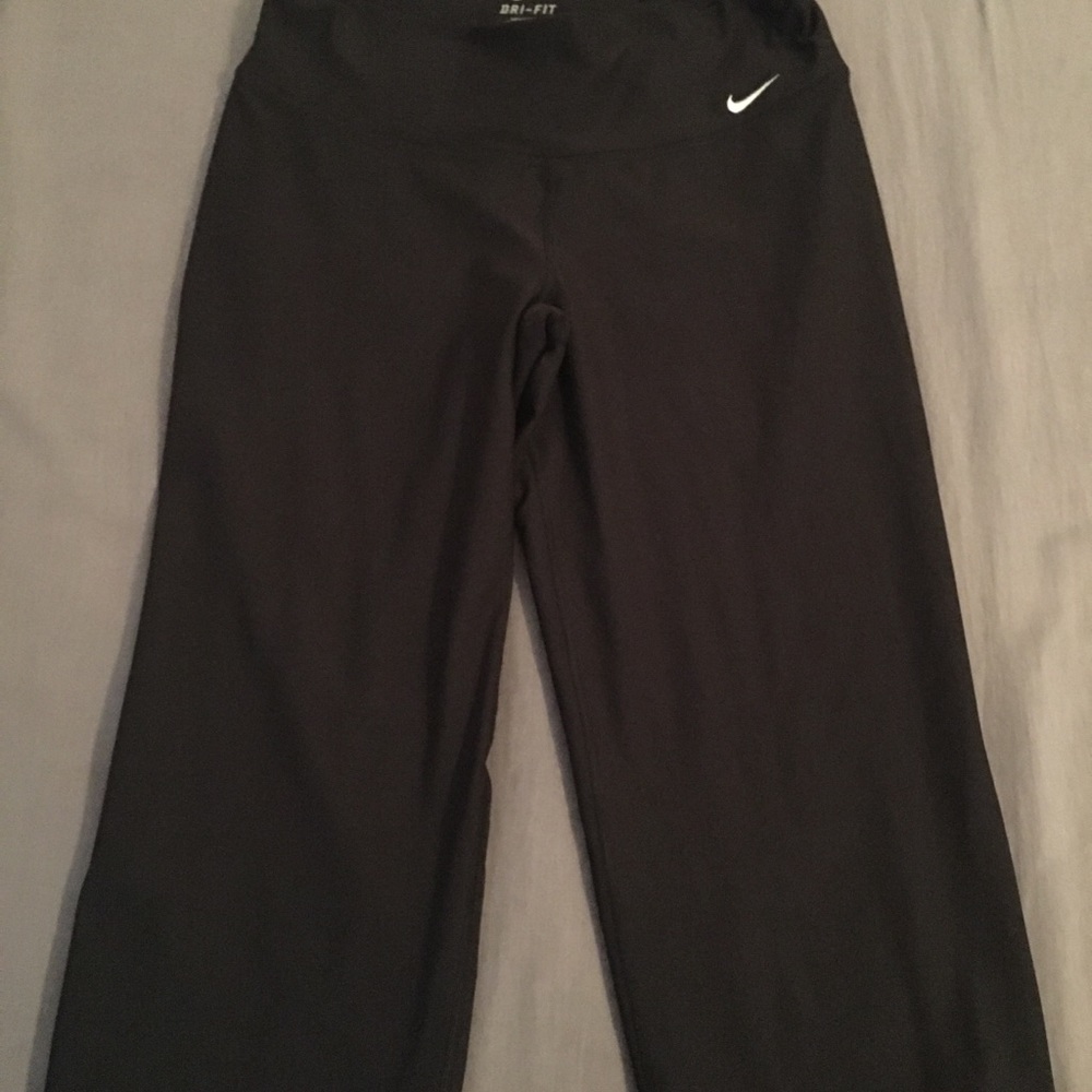 Nike dri-fit yoga pants
